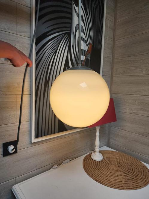 Suspension globe art deco, Maison & Meubles, Lampes | Suspensions, Utilisé, 75 cm ou plus, Autres matériaux