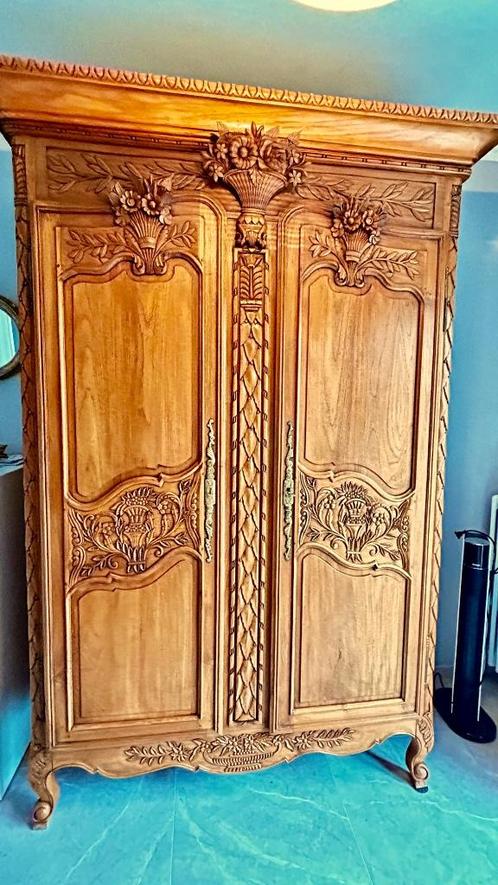 ARMOIRE BOIS BLOND, Huis en Inrichting, Overige Huis en Inrichting, Gebruikt, Ophalen