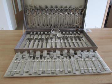 Ménagère à couverts 72 pièces beschikbaar voor biedingen