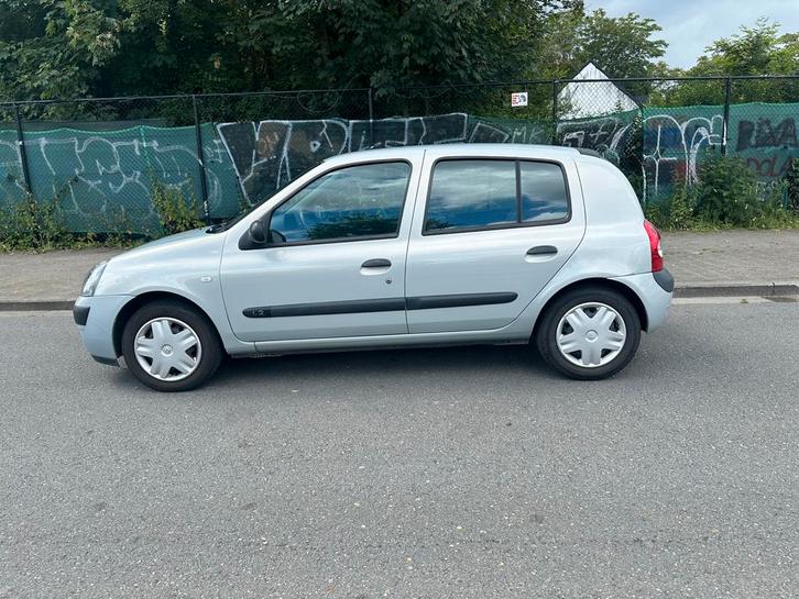 renault clio 1.2 essence 125000 kms, Autos, Renault, Particulier, Clio, ABS, Airbags, Bluetooth, Ordinateur de bord, Verrouillage central