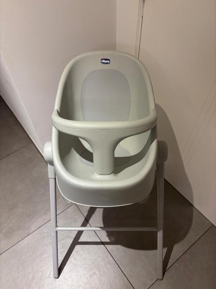 Chicco Bubble Nest: douchestoel en badzitje in 1, Kinderen en Baby's, Badjes en Verzorging, Zo goed als nieuw, Overige typen, Overige merken