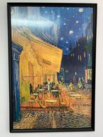 Poster Van Gogh ‘Caféterras bij Nacht’ + kader, Antiek en Kunst, Ophalen of Verzenden