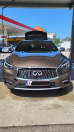 Infiniti Q30 Q30 1.5d Premium Tech euro 6B, Auto's, Infiniti, Te koop, Berline, Emergency brake assist, 5 deurs