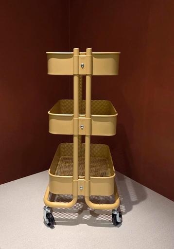 IKEA RÅSKOG trolley – mosterdgeel – quasi nieuw beschikbaar voor biedingen