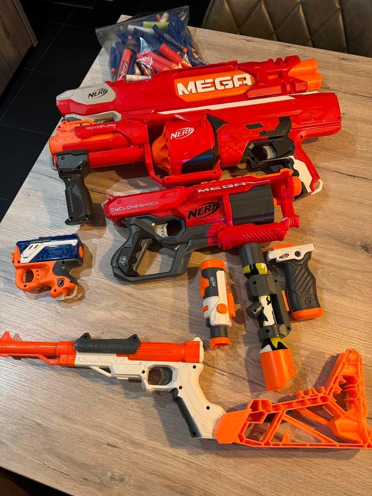 Set Nerf geweren + pijltjes, Enfants & Bébés, Jouets | Extérieur | Jeu d'action, Comme neuf, Enlèvement ou Envoi
