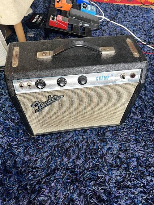 Fender Champ uit 1976 (verbeterde luidspreker — Fane Classic, Muziek en Instrumenten, Versterkers | Bas en Gitaar, Gebruikt, Gitaar