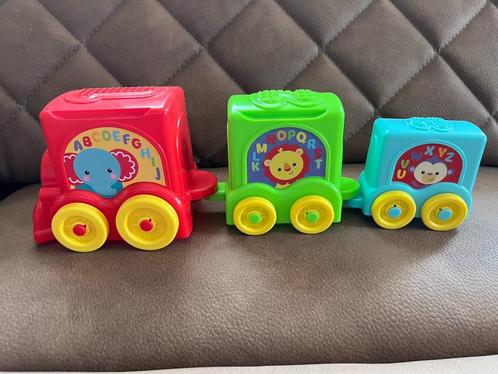 Fisher-Price stapel en rol choo choo trein (va 6 maanden), Kinderen en Baby's, Speelgoed | Educatief en Creatief, Nieuw, Ontdekken