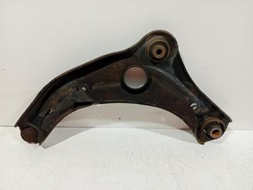 DRAAGARM RECHTS VOOR Nissan Micra (K14) (01-2016/12-2024) beschikbaar voor biedingen