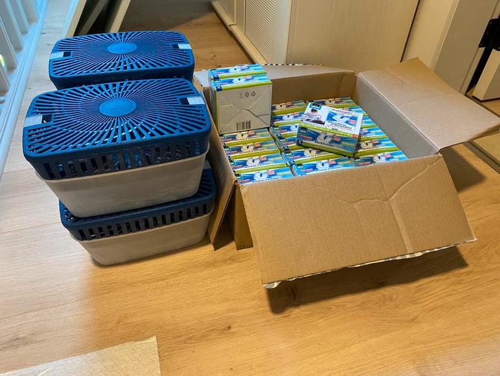 4 x Bison Vochtvreter bakjes + 24 navullingen van 450 gr, Elektronische apparatuur, Luchtbehandelingsapparatuur, Nieuw, Luchtontvochter