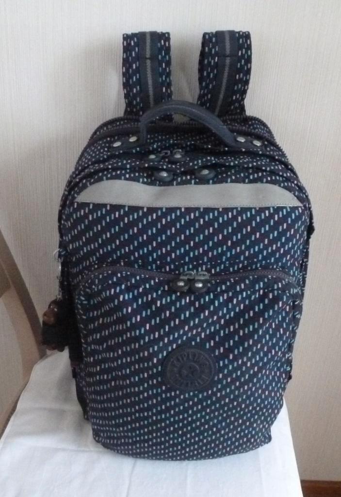 Kipling très gd sac à dos marine 6 à 77 ans + singe, Bijoux, Sacs & Beauté, Sacs | Sacs à dos, Utilisé, Kipling, 25 à 40 cm, 30 à 45 cm