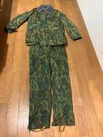 Tenue russe d’hiver camo vsr 93, Verzamelen, Militaria | Algemeen, Ophalen of Verzenden, Landmacht, Kleding of Schoenen