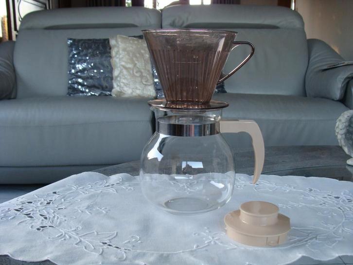verseuse carafe pour percolateur et 2 accessoires, Electroménager, Cafetières, Comme neuf, Café moulu, Cafetière, 10 tasses ou plus