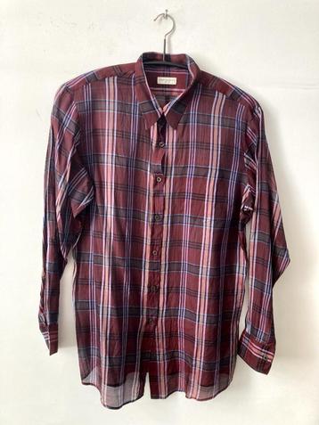 Dries Van Noten beschikbaar voor biedingen