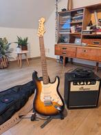 Bugera V5 versterker,  Squier Fender stratocaster, Muziek en Instrumenten, Snaarinstrumenten | Gitaren | Elektrisch, Gebruikt