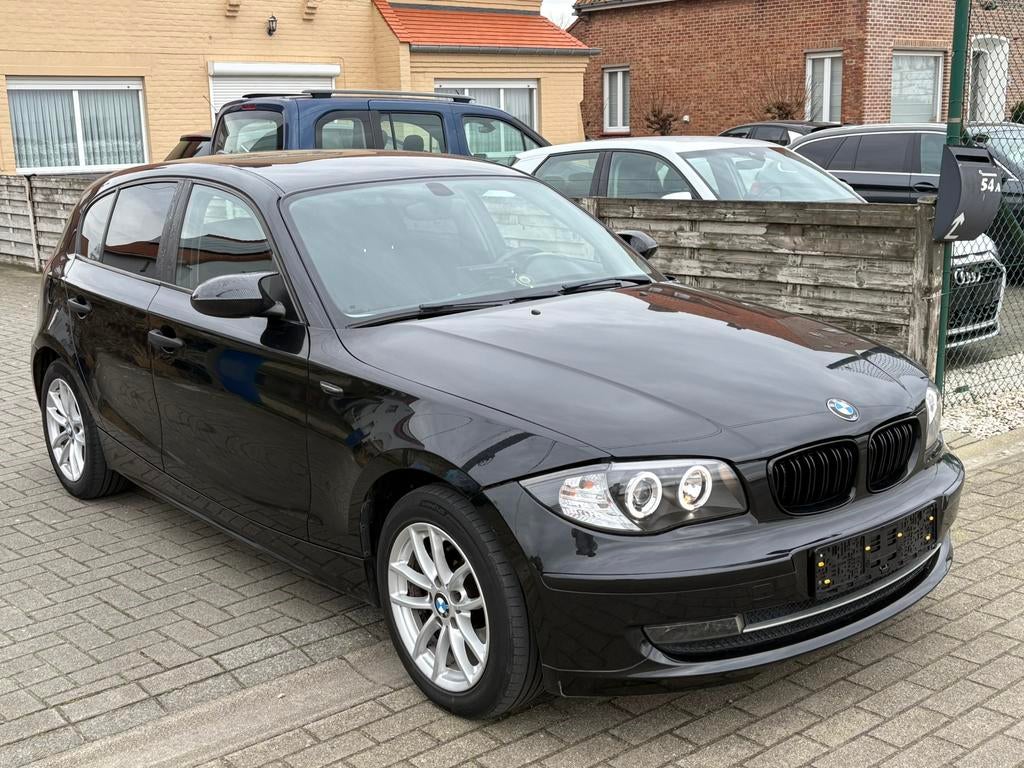 BMW 116i - 164d KM - Essence - Carplay - Bon état, Autos, BMW, Entreprise, Achat, Série 1, Essence, Euro 5, Boîte manuelle, Noir