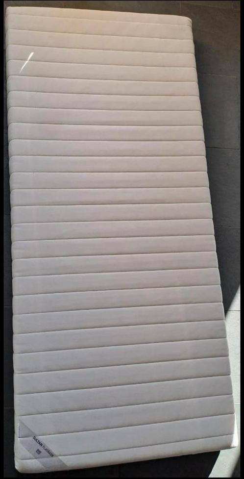 matelas IKEA, Huis en Inrichting, Slaapkamer | Matrassen en Bedbodems, Zo goed als nieuw, Matras, 90 cm, 200 cm, Ophalen of Verzenden