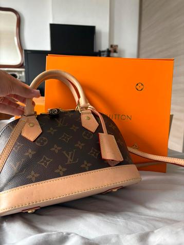Alma bb louis vuitton beschikbaar voor biedingen