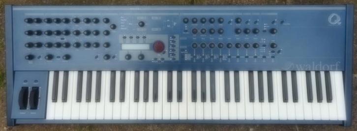 Allerlei synthesizers te koop/(in)ruil mogelijk., Musique & Instruments, Synthétiseurs, Utilisé, 61 touches, Roland, Avec connexion MIDI