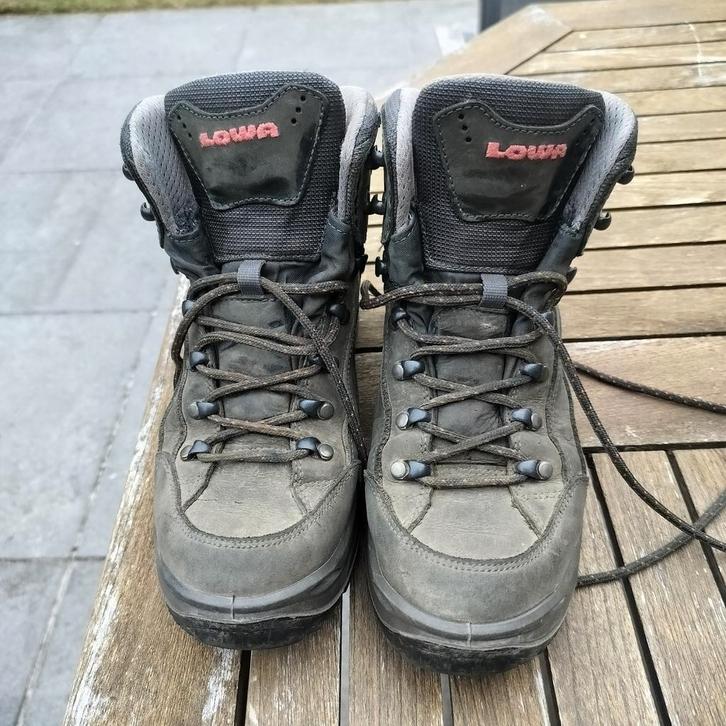 Lowa renegade GTX WMS maat 39,5, Sport en Fitness, Bergsport en Wandelen, Gebruikt, Schoenen, Ophalen of Verzenden