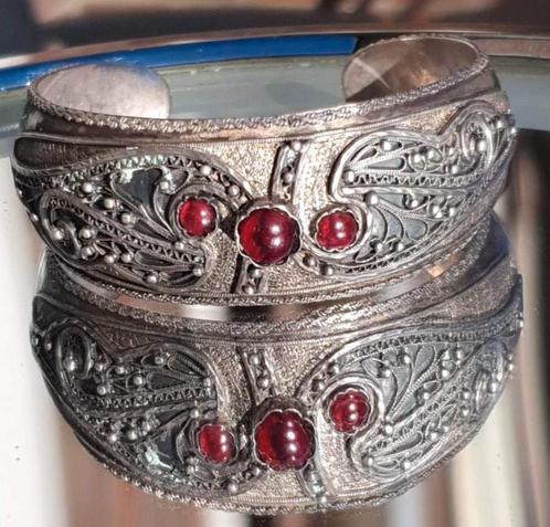 Hérité. Très beau bracelet ancien., Bijoux, Sacs & Beauté, Bracelets, Comme neuf, Envoi