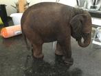Olifant uit cigoa gesneden …, Antiek en Kunst, Kunst | Beelden en Houtsnijwerken, Ophalen