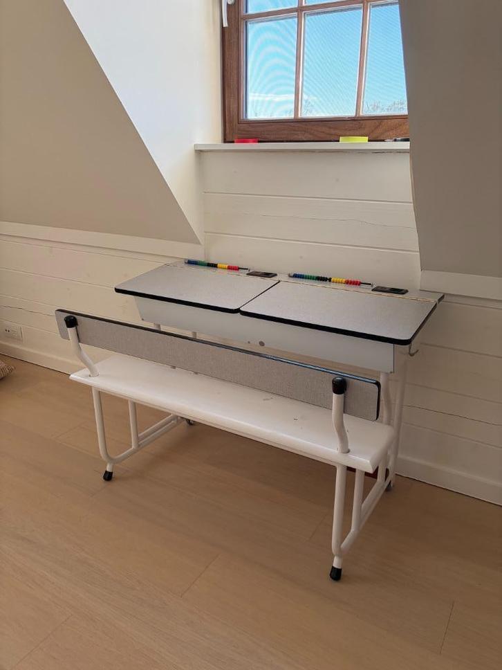 Schoolbank, Huis en Inrichting, Bureaus, Gebruikt, Bureau, Met wielen, Ophalen