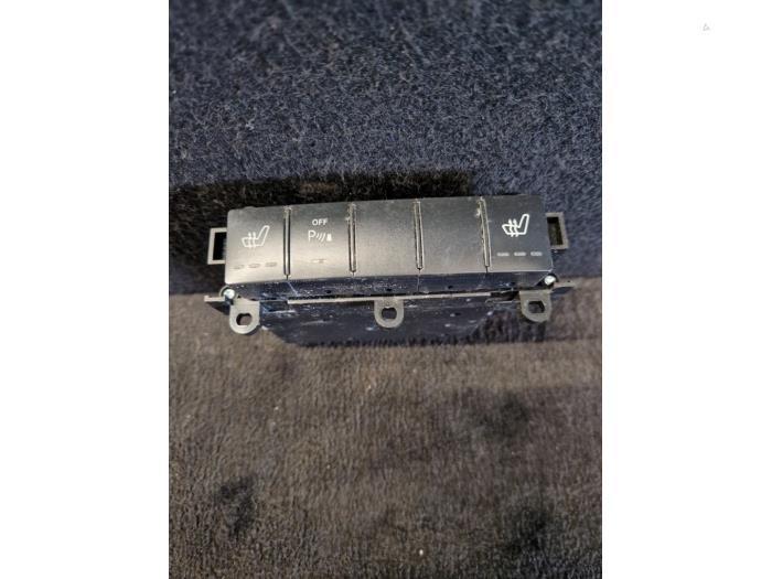 Stoelverwarmings Schakelaar van een Mercedes A-Klasse, Auto-onderdelen, Interieur en Bekleding, Mercedes-Benz, Gebruikt, 3 maanden garantie