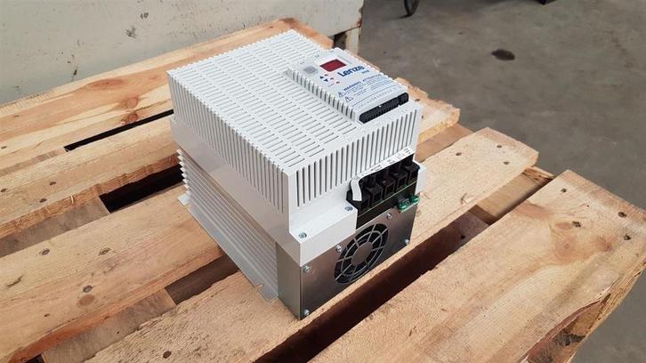 1193. Frequentieregelaar / Lenze / SMD, Hobby en Vrije tijd, Elektronica-componenten, Nieuw, Ophalen