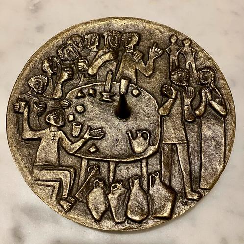 Chandelier en bronze les noces de Cana, Antiquités & Art, Antiquités | Objets religieux, Enlèvement ou Envoi