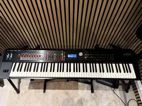 Roland RD-2000 + Gator GKB-88 soft case, Muziek en Instrumenten, Keyboards, Zo goed als nieuw, 88 toetsen, Roland, Aanslaggevoelig