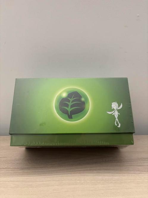Grass Energy Gift Box Radiant Energy card book S-Chinese, Hobby en Vrije tijd, Verzamelkaartspellen | Pokémon, Zo goed als nieuw