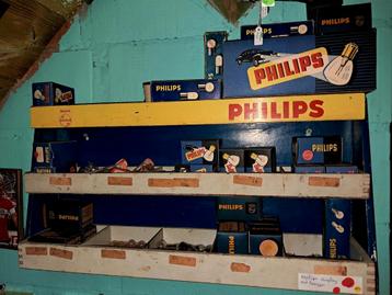Philips lampen display  beschikbaar voor biedingen