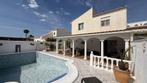 Half-vrijstaande villa met gastenverblijf in Torrevieja...., Torrevieja, Spanje, Woonhuis, 3 kamers