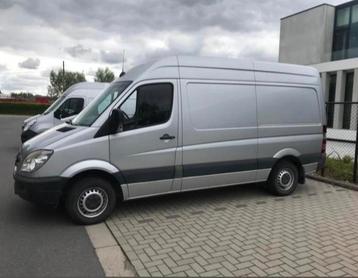 Mercedes sprinter 309 cdi met ingebouwde laadklep beschikbaar voor biedingen