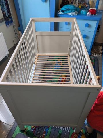baby bed beschikbaar voor biedingen