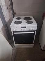 Elektrisch fornuis 380V, Ophalen, Zo goed als nieuw, Elektrisch