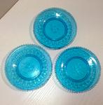 3 sous-verres en verre bleu perlé, décor oriental, Envoi, Comme neuf, Verre ou Tasse