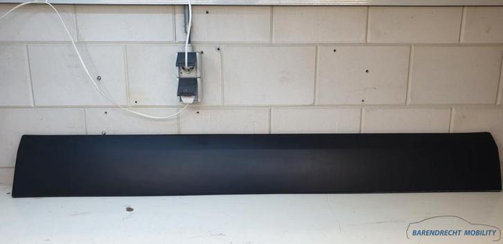 Baguette de finition de pare-chocs avant gauche pour porte c, Autos : Pièces & Accessoires, Carrosserie & Tôlerie, Mercedes-Benz