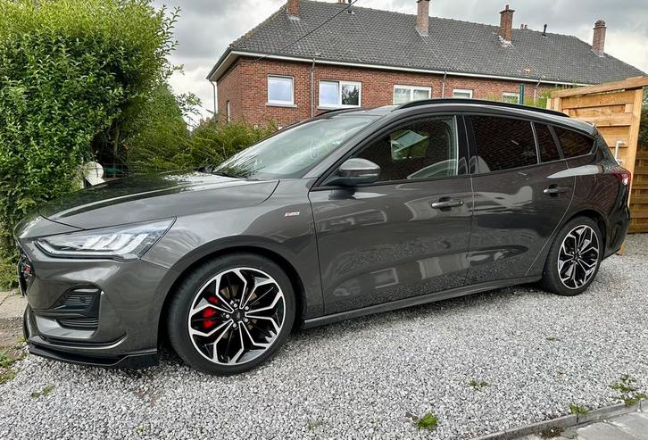 Ford Focus st-line 1.5 TDCI 120cv, Autos, Ford, Particulier, Focus, ABS, Caméra de recul, Régulateur de distance, Airbags, Air conditionné