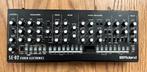 ROLAND SE-02 (+ Boîte + Alimentation + câble USB), Musique & Instruments, Enlèvement ou Envoi, Comme neuf, Autres nombres, Roland
