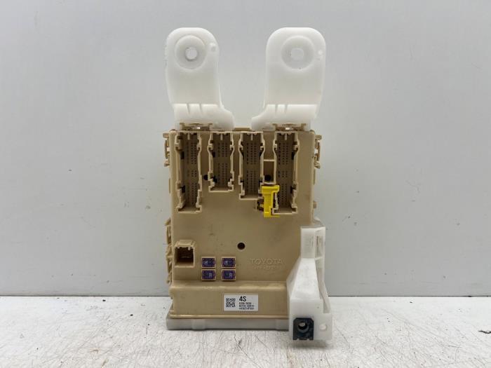 Zekeringkast van een Toyota Rav-4, Gebruikt, -, -, Ophalen of Verzenden