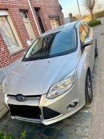 Ford focus EcoBoost, Focus, Argent ou Gris, 998 cm³, Noir