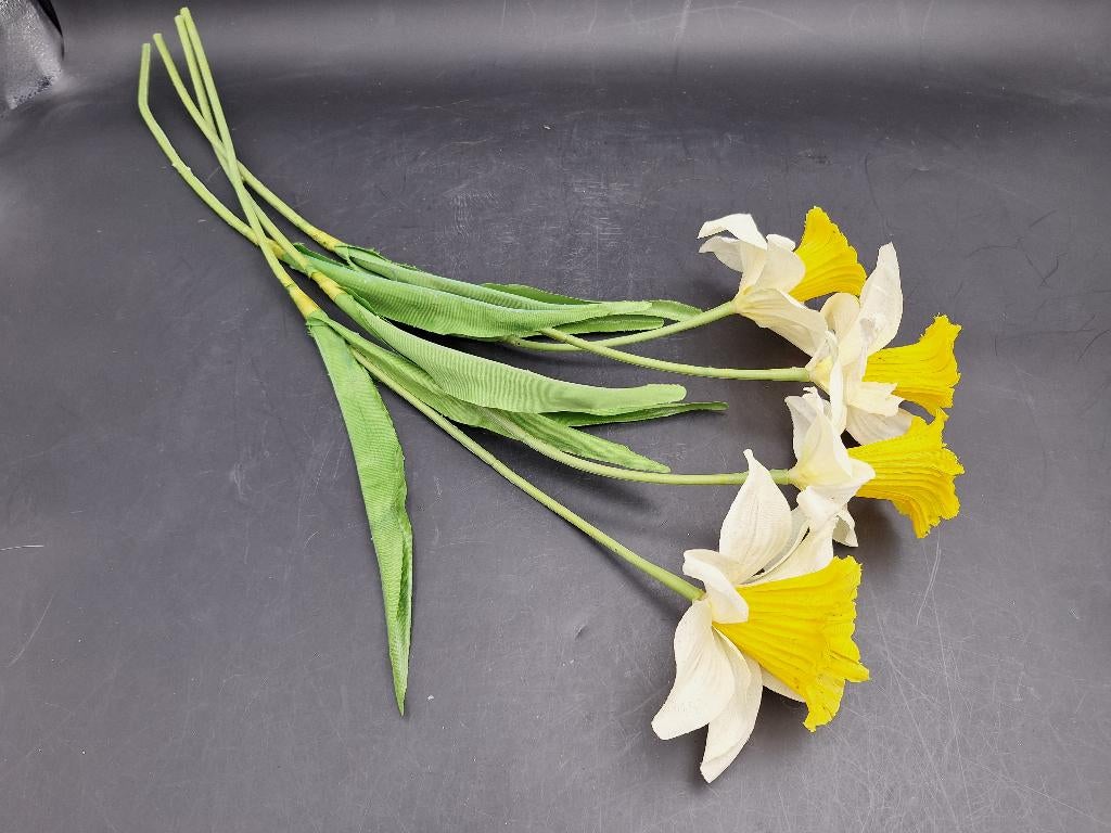 4 paasbloemen, net echt, Binnen, Kunstbloem, Nieuw, Ophalen of Verzenden