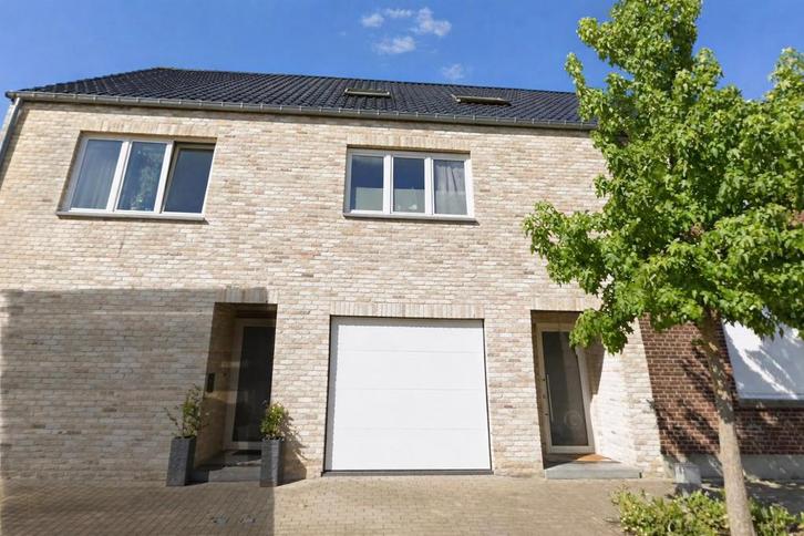 Appartement 1ste verdiep, Immo, Appartementen en Studio's te huur