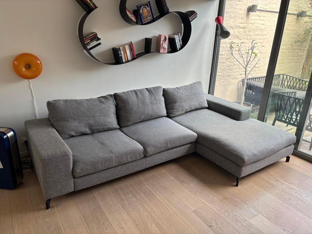 Grijze stoffen zetel met longchair, Huis en Inrichting, Zetels | Complete zithoeken, Stof, Ophalen