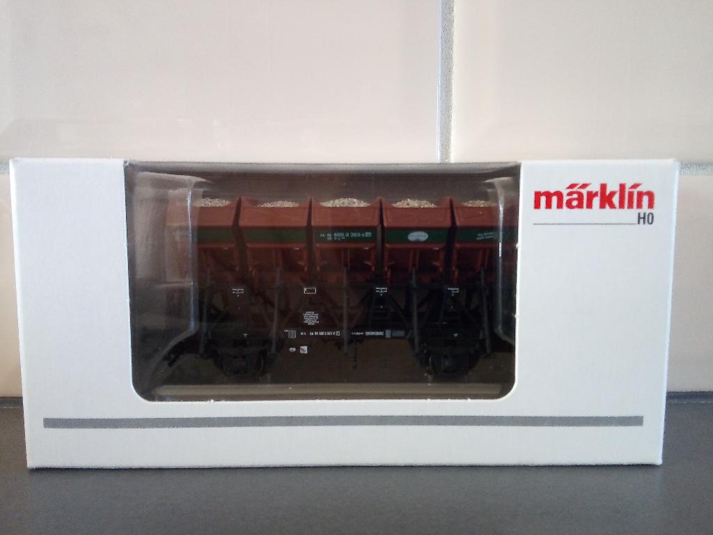 Marklin wagon à benne basculante réf 46352, Hobby en Vrije tijd, Modeltreinen | H0, Nieuw, Wagon, Wisselstroom, Märklin, Ophalen