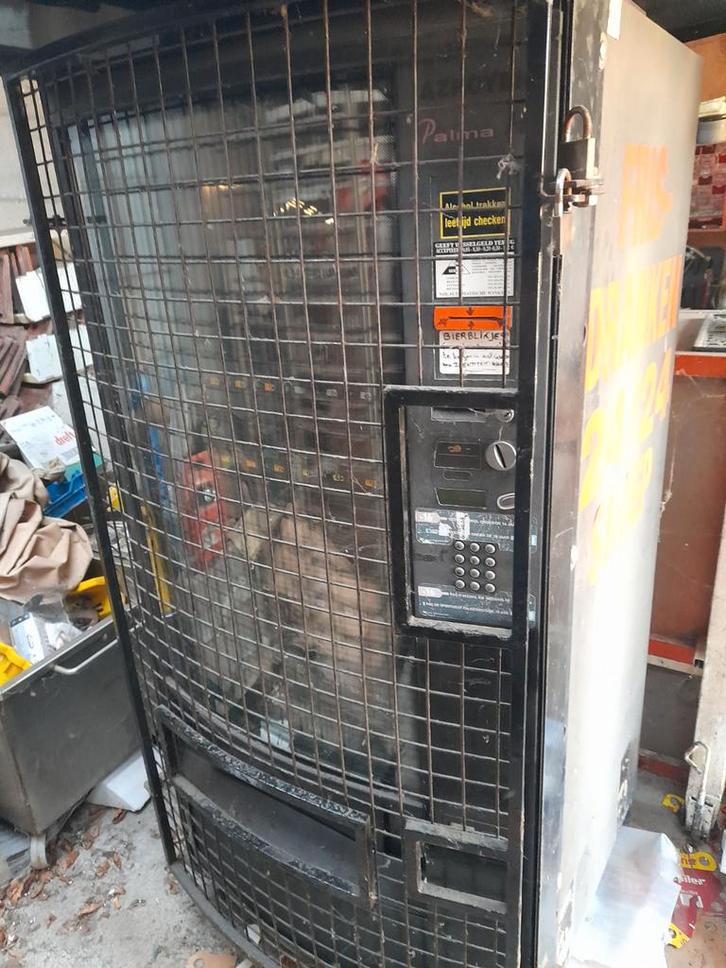 Machine à boissons Azkoyen Palma, Animaux & Accessoires, Oiseaux | Cages & Volières, Enlèvement