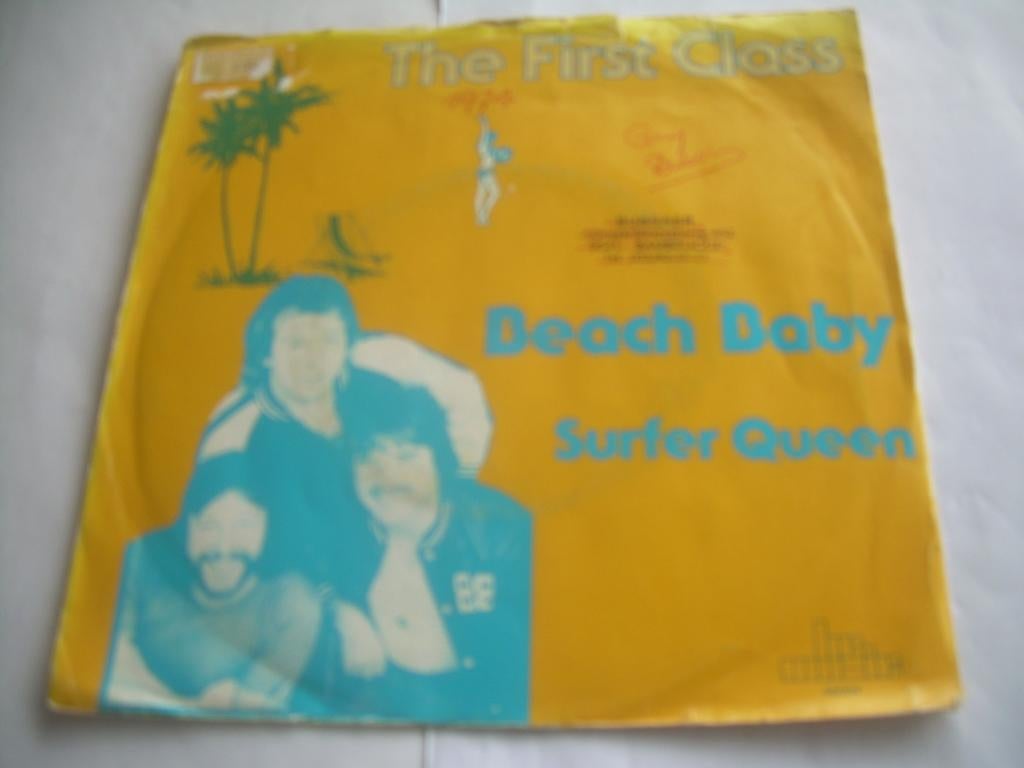 45 T SINGLE  - The First Class ‎– Beach Baby, 7 inch, Single, Ophalen of Verzenden, Pop