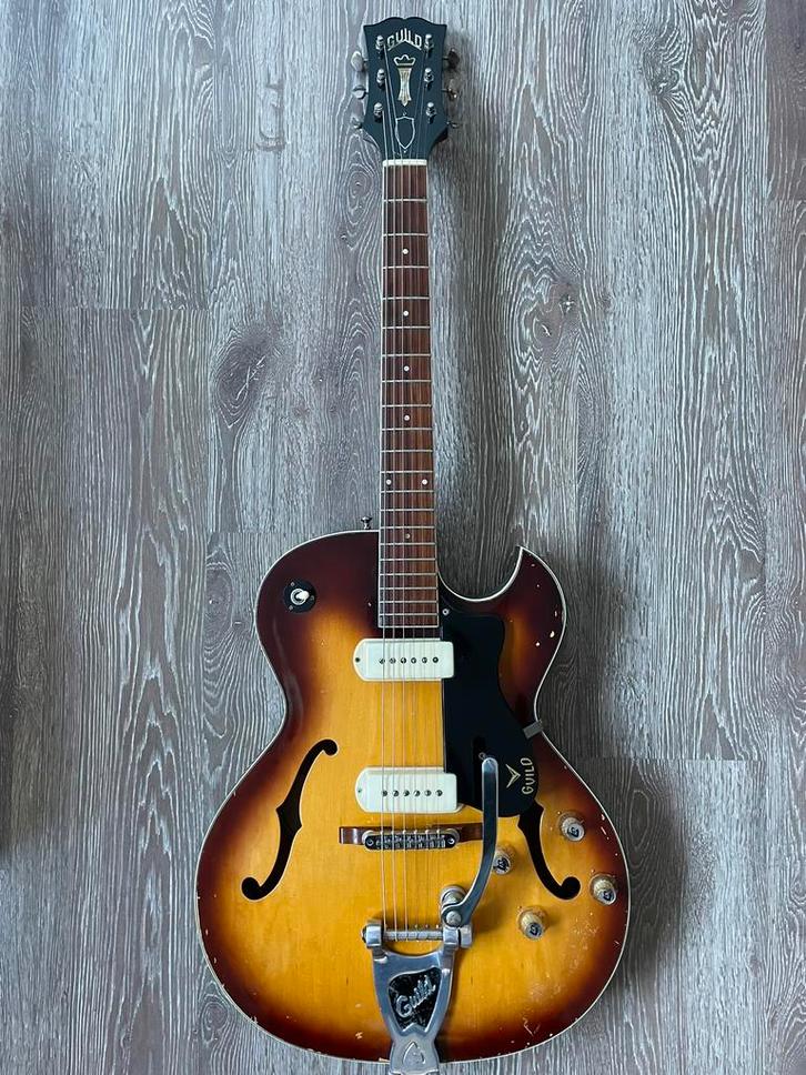 Guild T-100DP Slim Jim, Musique & Instruments, Instruments à corde | Guitares | Électriques, Utilisé, Hollow body, Autres marques