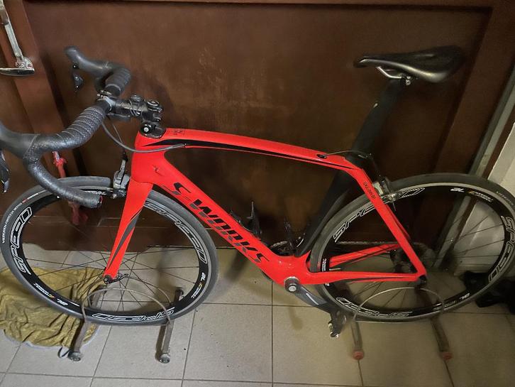 magnifique vélo S-Works venge rocket rouge taille 54, Vélos & Vélomoteurs, Vélos | Vélos de course, Utilisé, Enlèvement